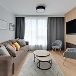 Aparthotel Rentplanet - Chlebova 4*