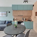 Rentplanet - Chlebova 4*